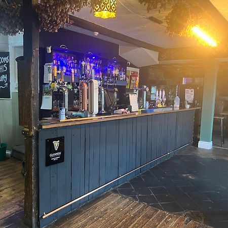 Crosskeys Inn Guest Rooms In Wye Valley Goodrich Екстериор снимка