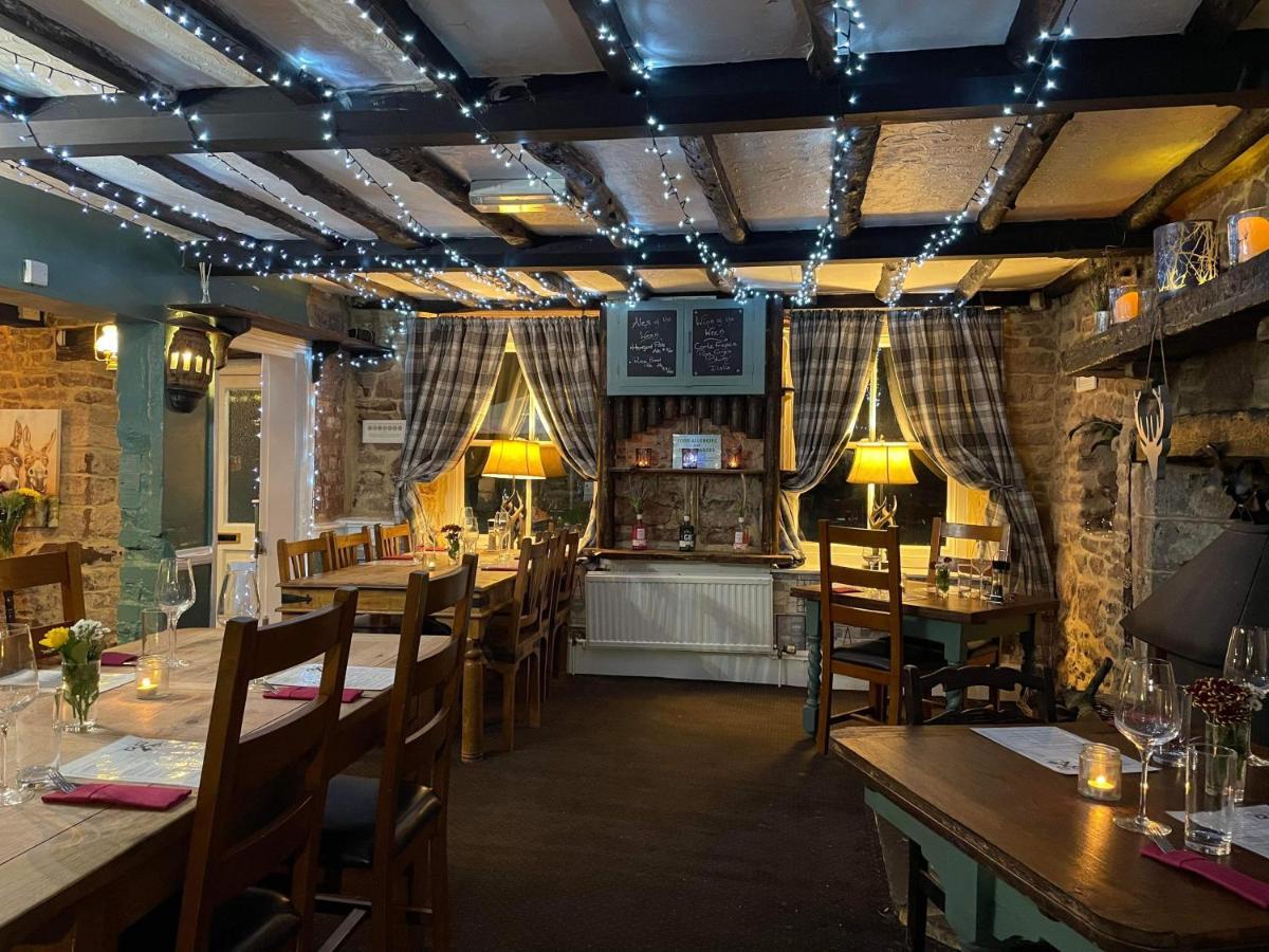 Crosskeys Inn Guest Rooms In Wye Valley Goodrich Екстериор снимка