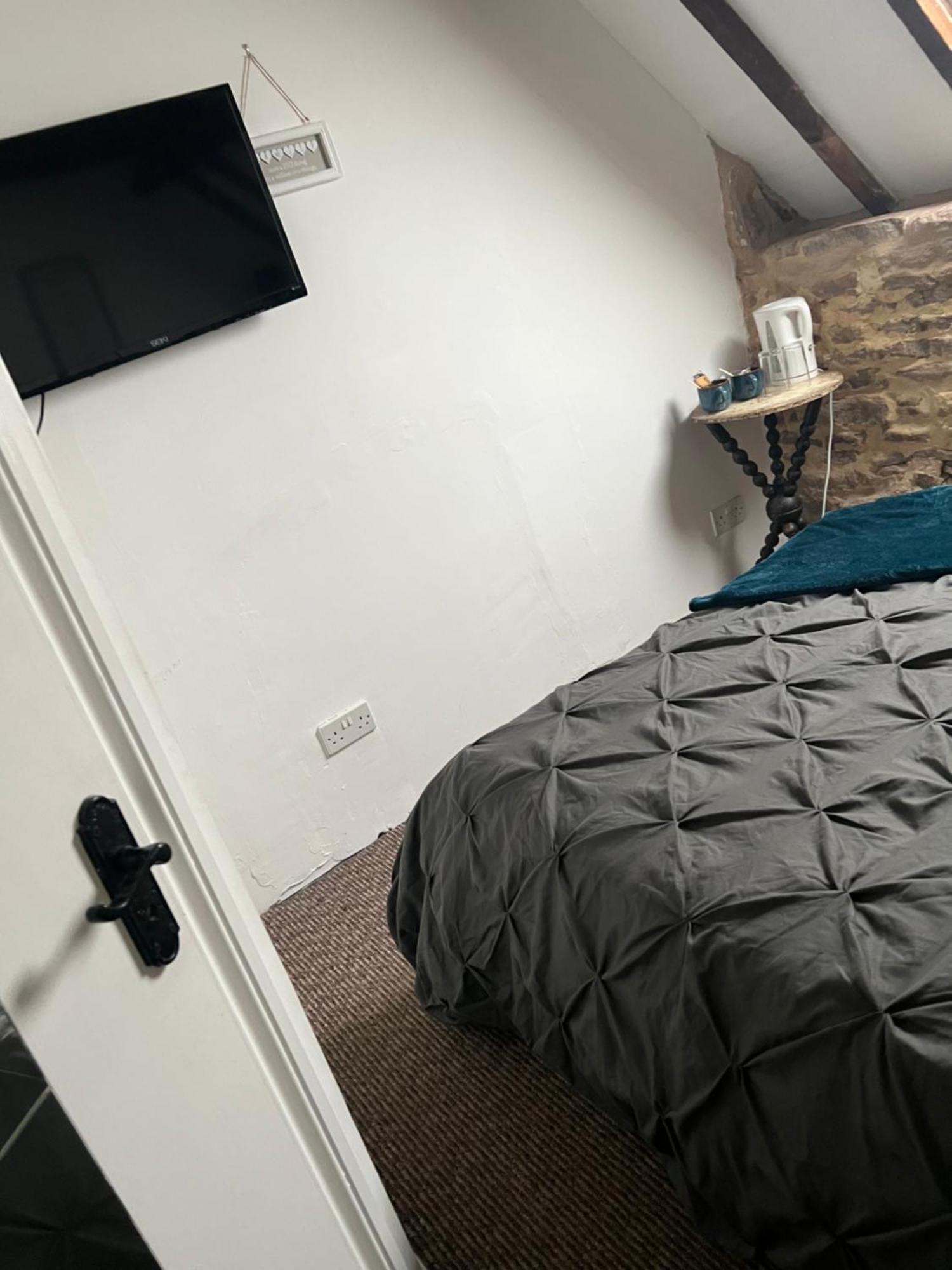 Crosskeys Inn Guest Rooms In Wye Valley Goodrich Екстериор снимка